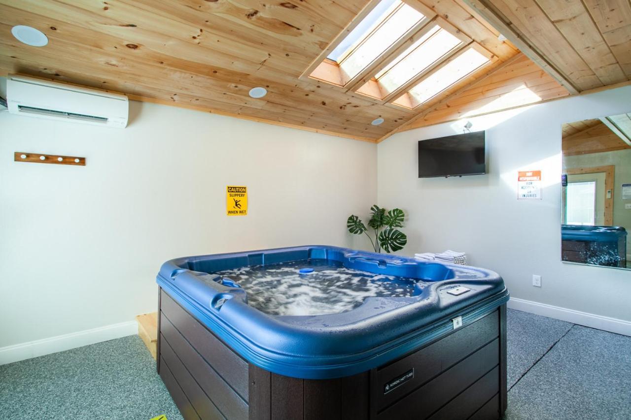 Mountain Breeze Private Pool Hot Tub Games Villa Sevierville Exteriör bild